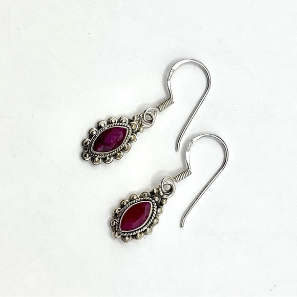 2 CT Marquise Cut Genuine Ruby Vintage 925 Sterling Silver Dangle Earrings - Picture 1 of 3